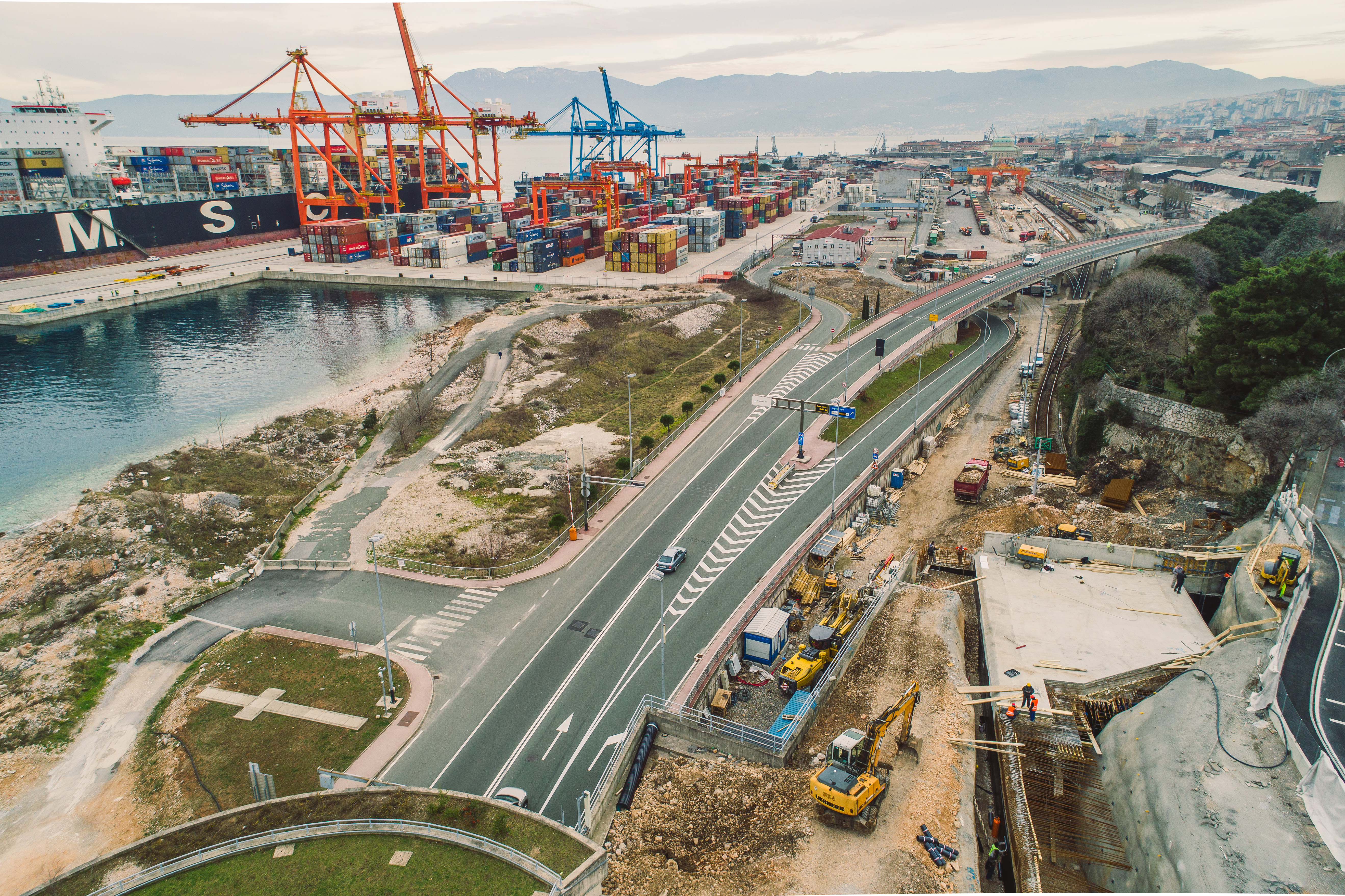 Development of the multimodal platform in the Port of Rijeka and interconnection with the Adriatic Gate Container Terminal (POR2CORE-AGCT)